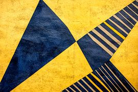 Geometrisches Spiel in Blau und Gelb von Poster Art Shop