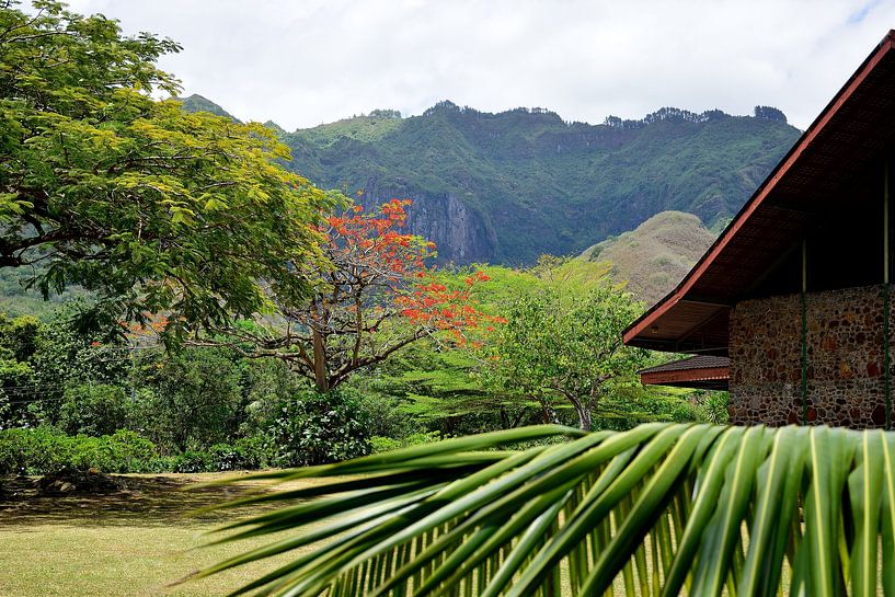 Mountains surrounding Taiohae by Frank's Awesome Travels