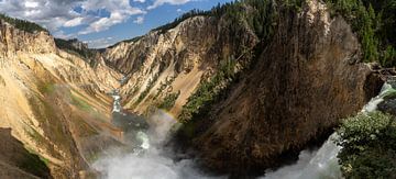 Lower Falls, Yellowstone National Park, USA by Jeroen van Deel