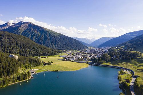 Het meer van Davos in Davos