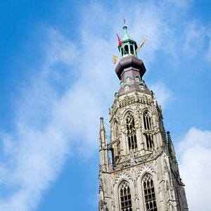 Torenspits van de Grote of Onze-Lieve-Vrouwekerk in Breda van Ruud Morijn