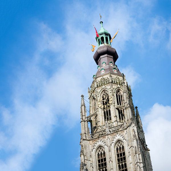 Turmspitze der Grote oder Onze-Lieve-Vrouwekerk in Breda von Ruud Morijn