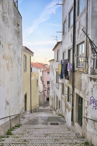 In the alleyways of Alfama - Beautiful Lisbon