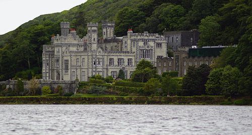 Kylemore Abbey is de oudste Ierse Benedictijner abdij.