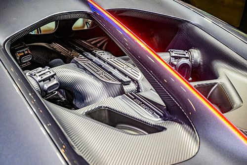 Bugatti Tourbillon luxe hypercar-motor