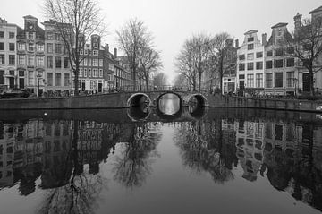 Neblig Amsterdam von Peter Bartelings