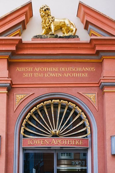 Apotheek Löwen Trier van Luis Emilio Villegas Amador