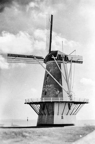 Oranjemolen in Vlissingen (zwartwit)