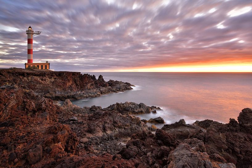 Zonsopgang in Tenerife van Rolf Schnepp