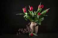 Stilleben mit Tulpen von Hanneke Luit Miniaturansicht