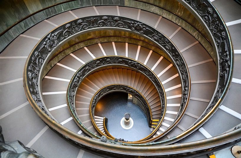 Bramante staircase by Jaco Verheul