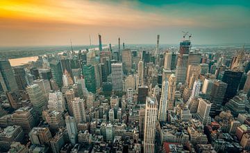New York Midtown Manhattan bij zonsondergang van Patrick Groß