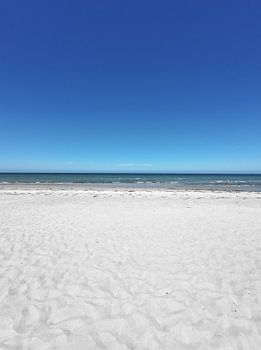 Le sable, la mer et le ciel