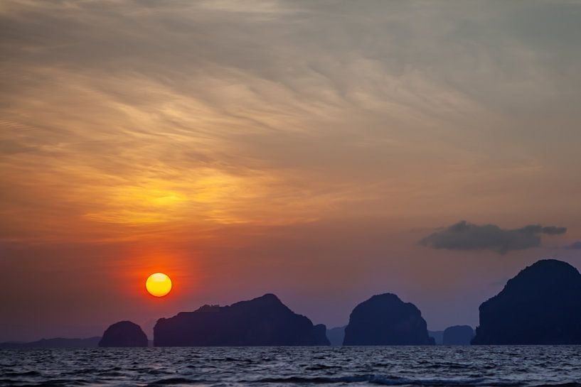 Sunset on the beach of Krabi (Thailand) by t.ART