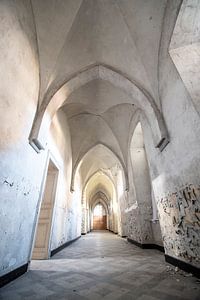 Urbane Erkundung in einem verlassenen Kloster von Frens van der Sluis