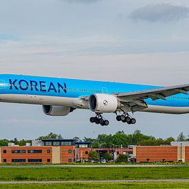 Passagierflugzeug vom Typ Boeing 777-300ER der Korean Air. von Jaap van den Berg