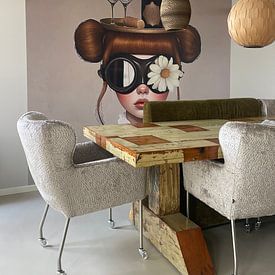 Klantfoto: Room service VI van Mirjam Duizendstra, als naadloos behang