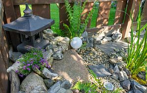 Japanse tuin met tempel en stenen van Animaflora PicsStock