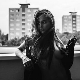 Summer in the city - Petra by Martin Krystynek MQEP