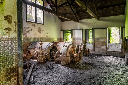 Verlaten waterkrachtcentrale in Spanje