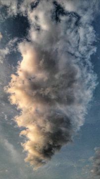 Giant Cloud
