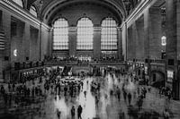 Time passes in Grand Central Station, New York, black and white