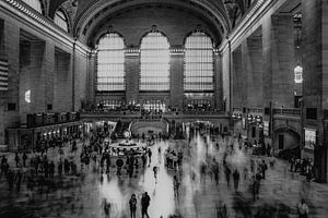 Die Zeit vergeht in Grand Central Station, New York, schwarz-weiß