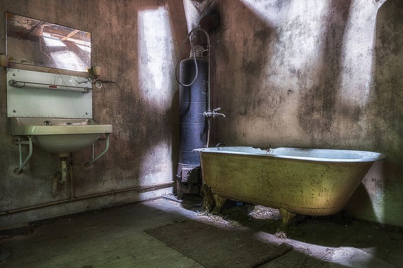 The bathroom by Esmeralda holman