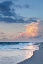 Zonsondergang aan het strand van Kampen, Sylt, Noord-Friesland, Sleeswijk-Holstein, Duitsland van Markus Lange
