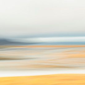 Raudisandur Beach IJsland van Nancy Carels