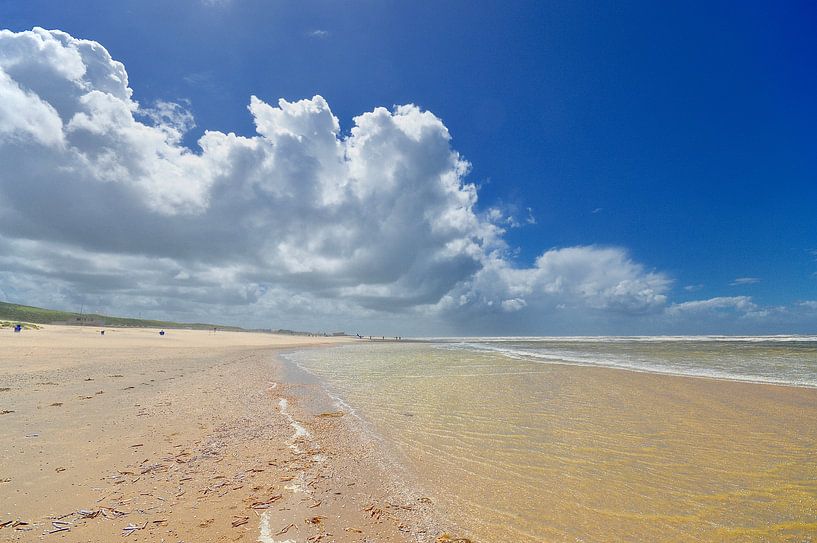 Sun Sea and Beach. by Peter van Rijn