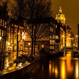 Amsterdam Oudezijds voorburgwal canal houses von Ahilya Elbers