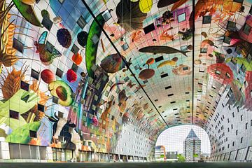 Nederland, Rotterdam. Interieur van de Markthal.