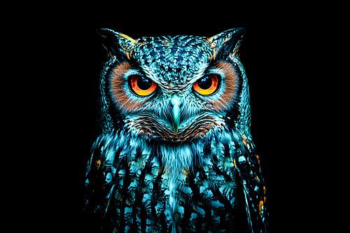 Levendige uil met intense details