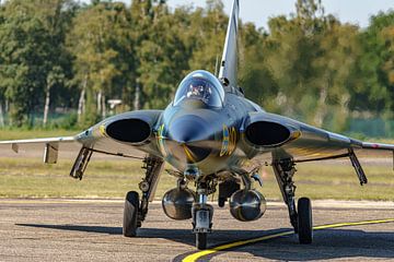 Saab J35 Dragons von Swedish Air Force Historic Flight. von Jaap van den Berg