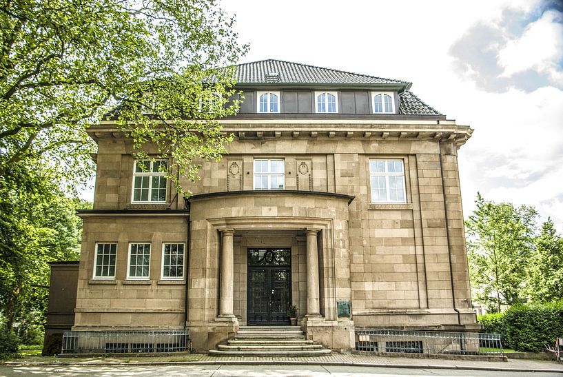 The former Albert Ballin Villa by Norbert Sülzner