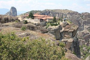 Meteora - Kloster der heiligen Dreifaltigkeit von der Seite