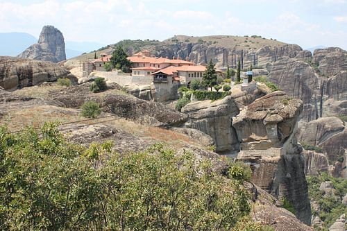 Meteora - Klooster van de Heilige Drievuldigheid van opzij