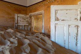 Kolmanskop II von Sven Broeckx
