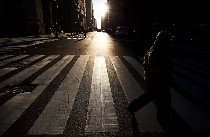 In de shaddows... van Graham Forrester