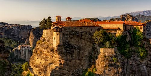 Varlaäm klooster, Meteora, Griekenland van Ferdinand Mul