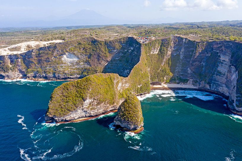 Aerial view of Kling King beach on Nusa Penida by Eye on You