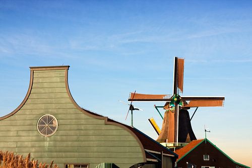 Windmolen en huis