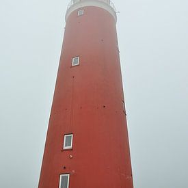 Texel lighthouse in the mist by Vivian Kolkman