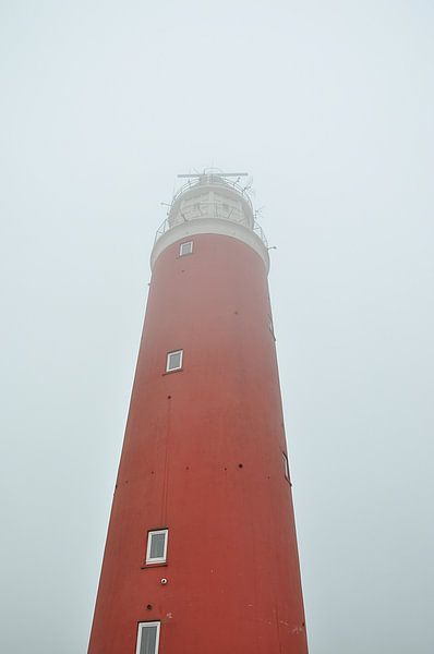Texeler Leuchtturm im Nebel von Vivian Kolkman