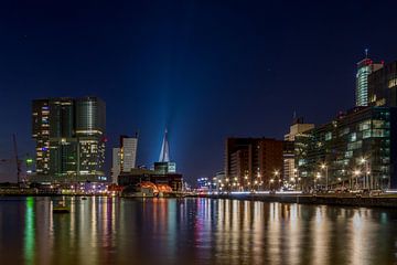 Rotterdam by night van Mario Brussé Fotografie