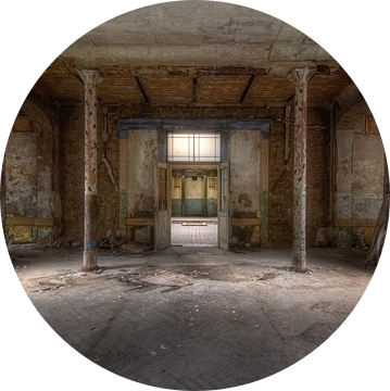 Kamer in Verlaten Beelitz Complex, Duitsland. van Roman Robroek - Foto's van Verlaten Gebouwen