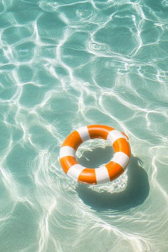 Rettungsring im glitzernden Wasser