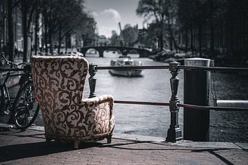 Amsterdam aux Pays-Bas n'est pas seulement noir et blanc