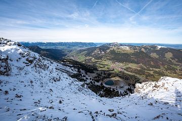 Uitzicht op de Oberjoch vanaf de iseler van Leo Schindzielorz